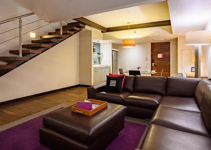 Hotel Campos Eliseos 5*