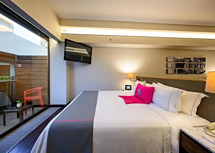 Campos Eliseos Hotel 5*