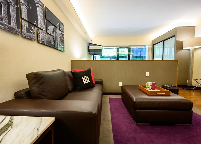 Campos Eliseos 5*