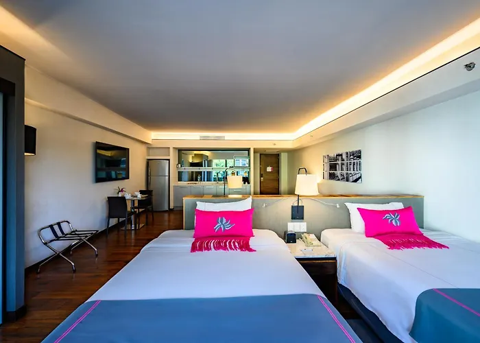 Hotel Campos Eliseos