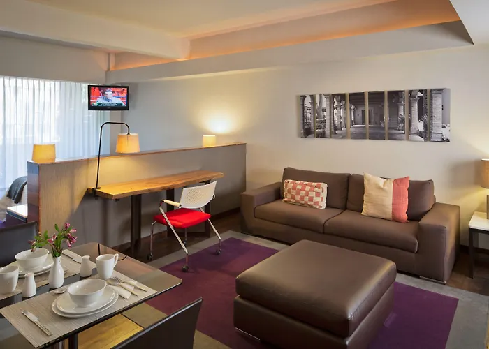 Campos Eliseos Hotel