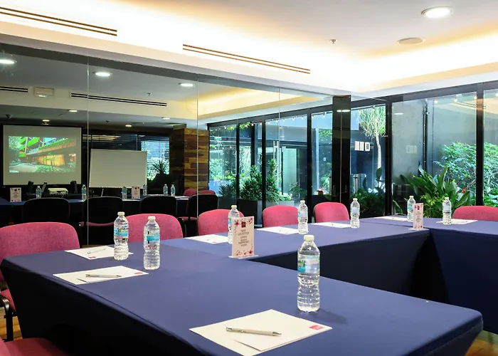 Hotel Campos Eliseos